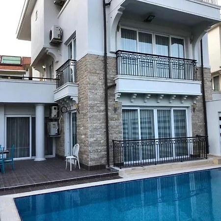 Pegasus Smart House Apartament *